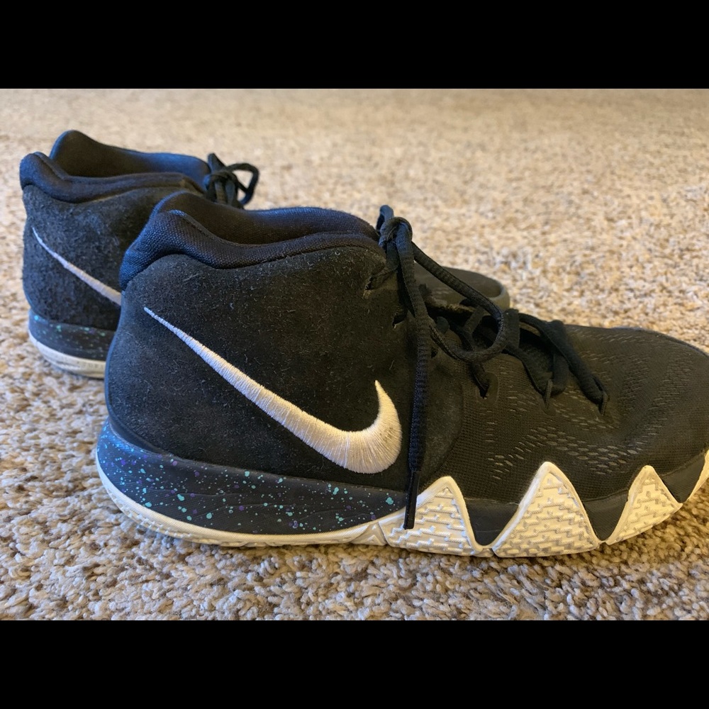 Kyrie Irving basketball shoes - boys - Picture 4 of 5